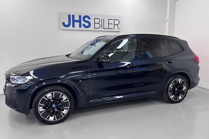 Sort BMW iX3 fra 2022
