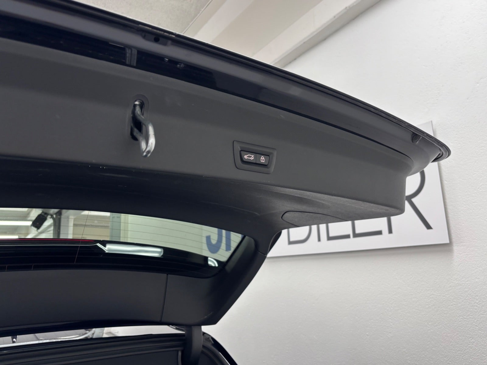 Sort BMW iX3 fra 2022