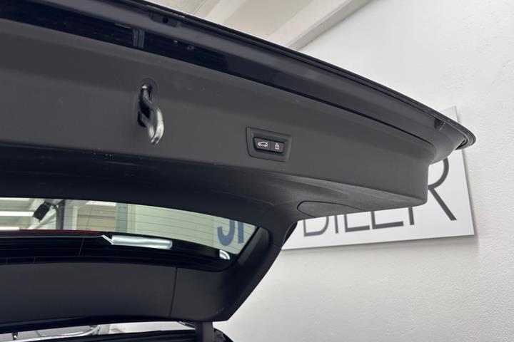 Sort BMW iX3 fra 2022