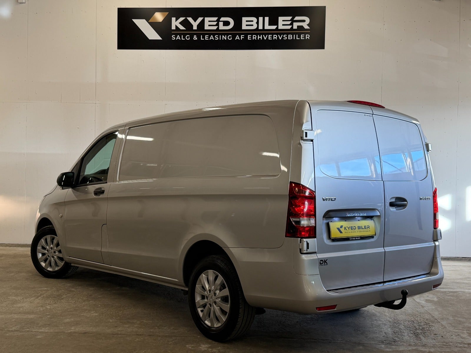 Sølv Mercedes Vito 114 fra 2019