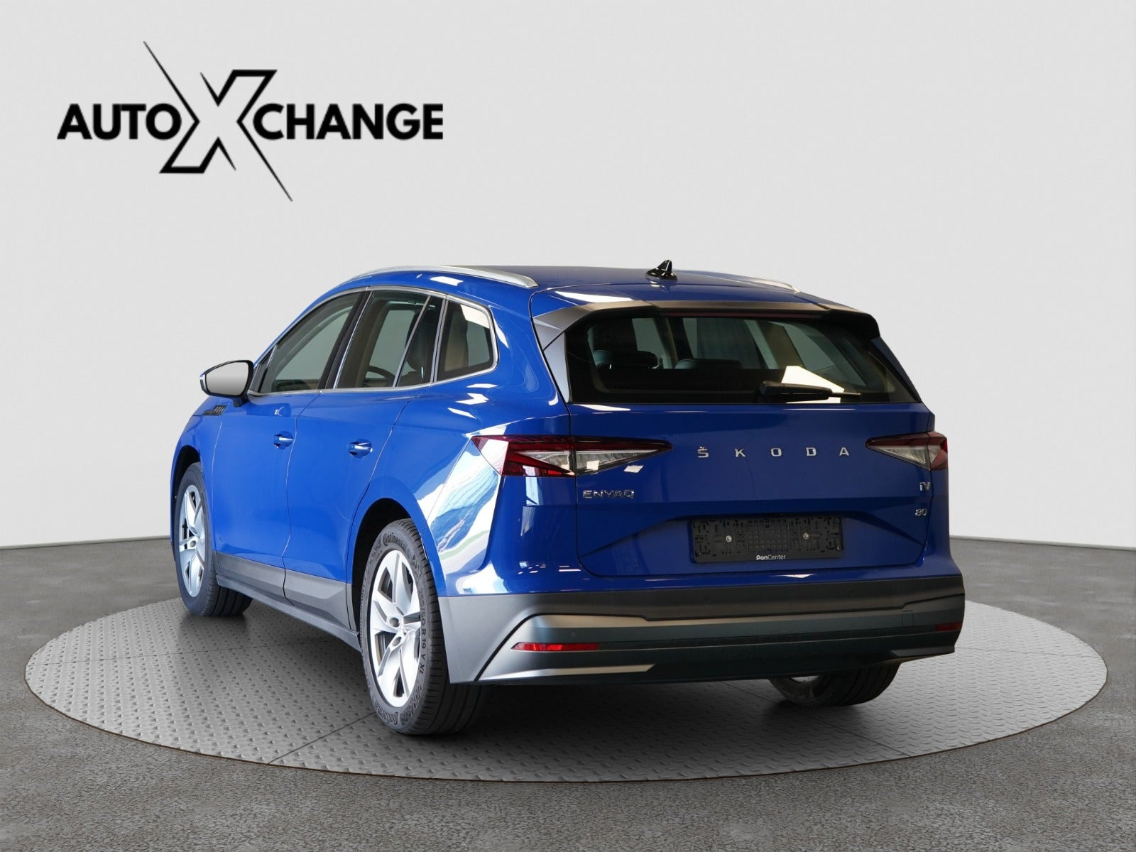 Blå Skoda Enyaq fra 2021