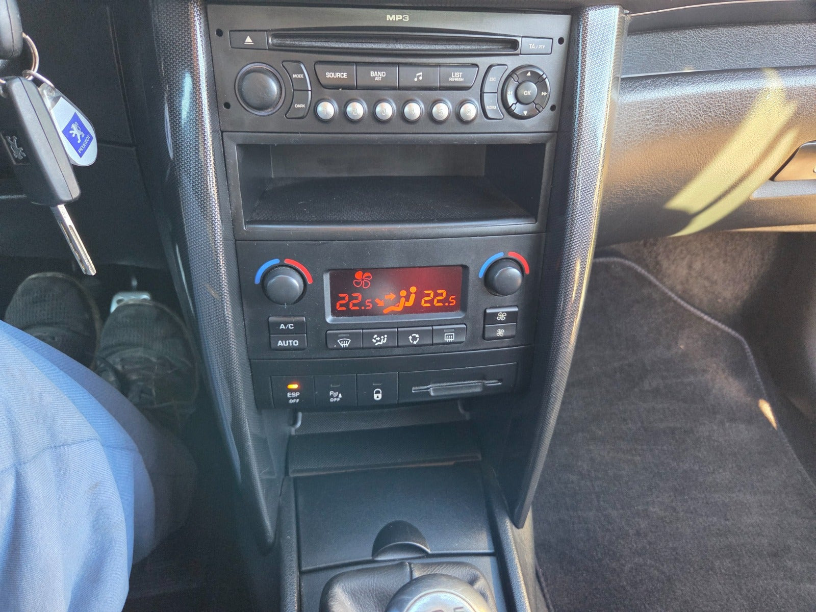 Grøn Peugeot 207 fra 2007