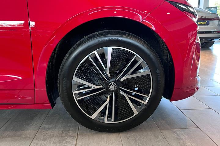 Rød Skoda Enyaq fra 2026