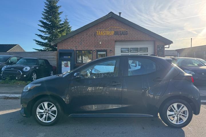 undefined Toyota Yaris fra 2021