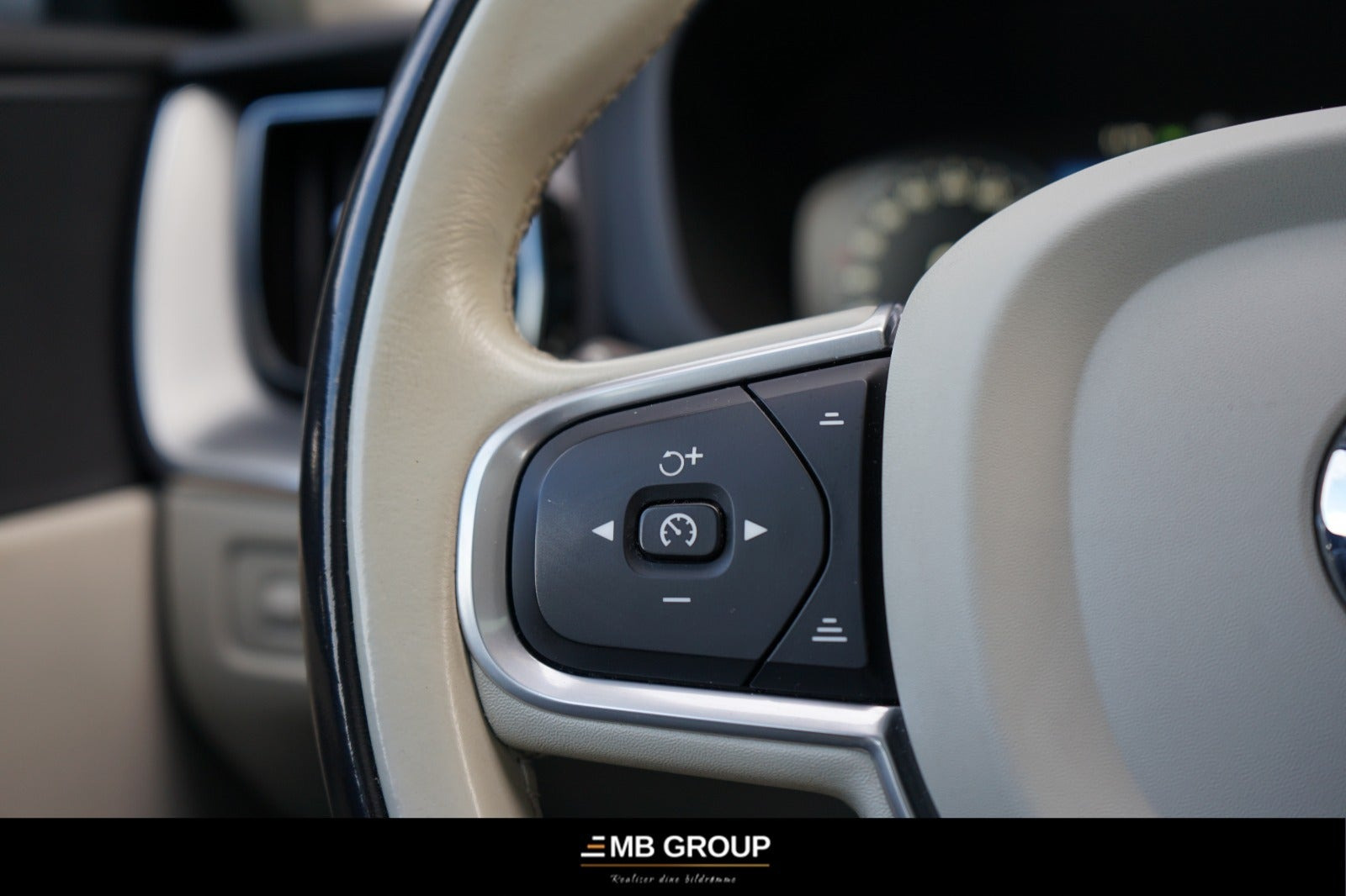 undefined Volvo XC60 fra 2017