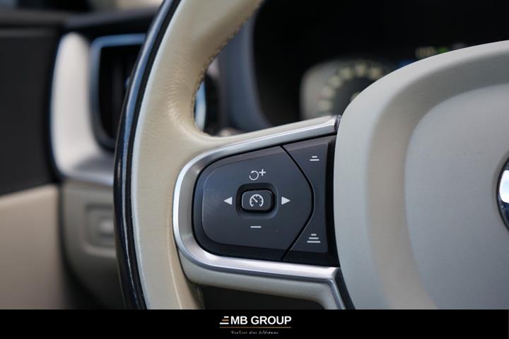 undefined Volvo XC60 fra 2017
