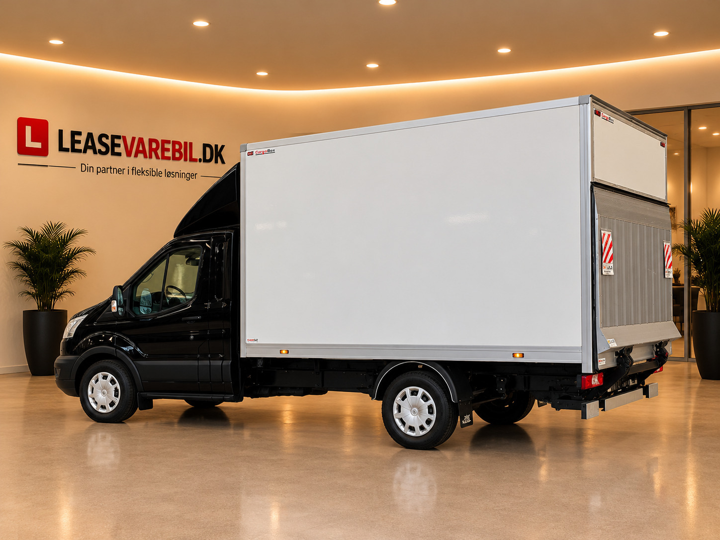 Sort Ford Transit 350 L4 Chassis fra 2022