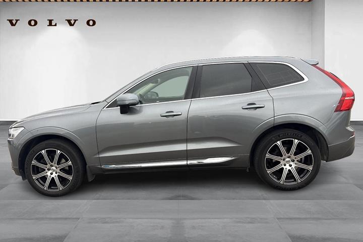 Grå Volvo XC60 fra 2020