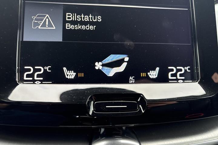 Grå Volvo XC60 fra 2020