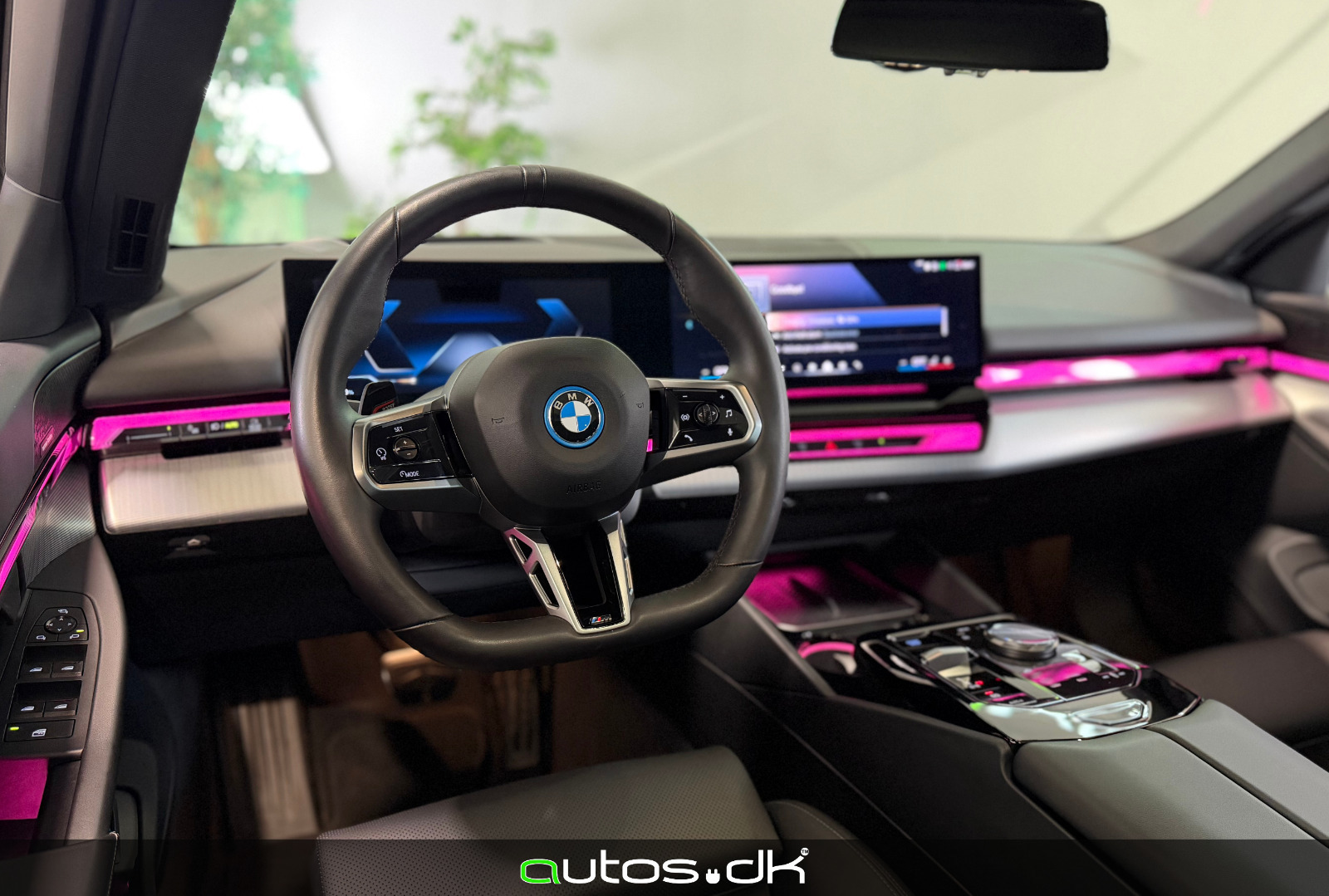 Hvid BMW i5 fra 2025