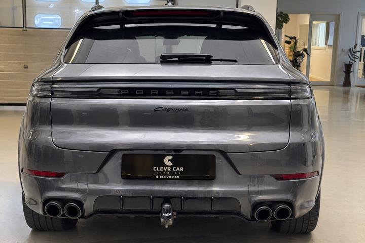 undefined Porsche Cayenne fra 2024