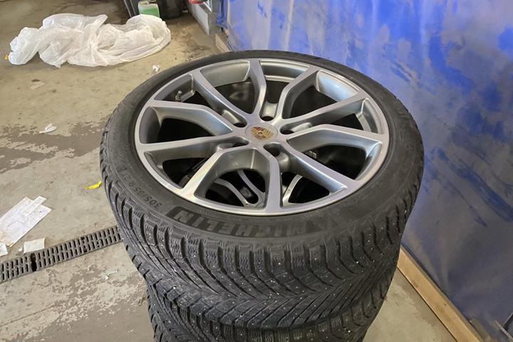 undefined Porsche Cayenne fra 2024