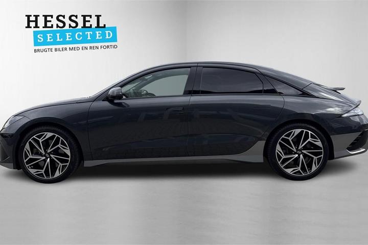 Grå Hyundai Ioniq 6 fra 2023