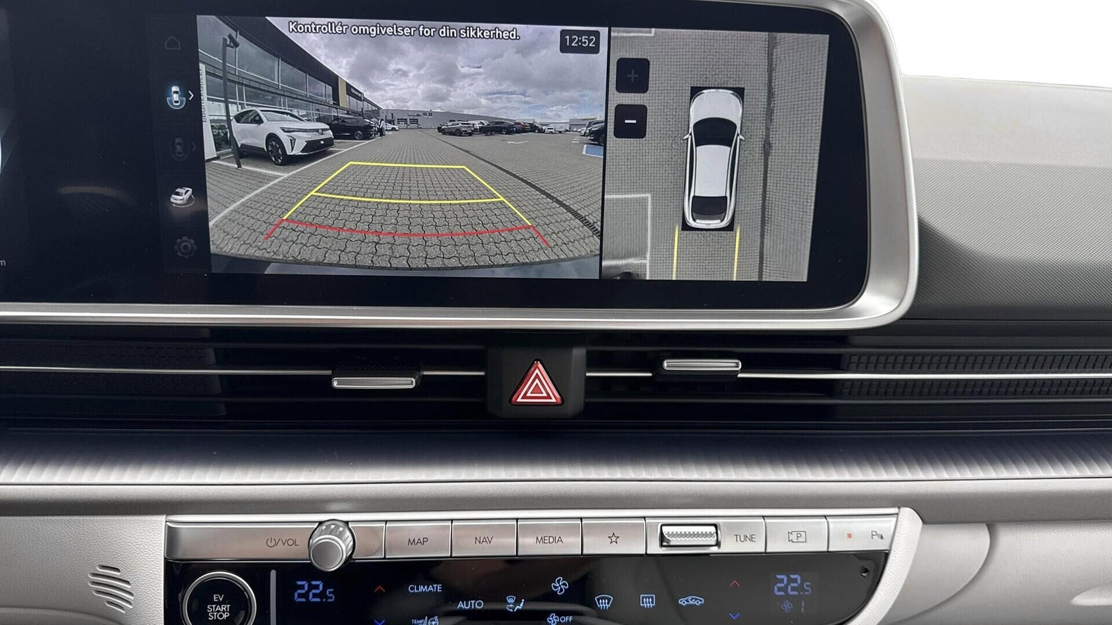 Grå Hyundai Ioniq 6 fra 2023
