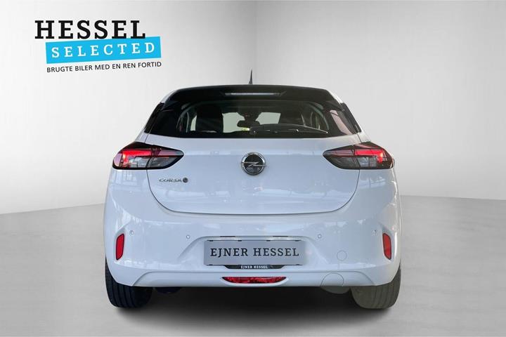 Hvid Opel Corsa-e fra 2022