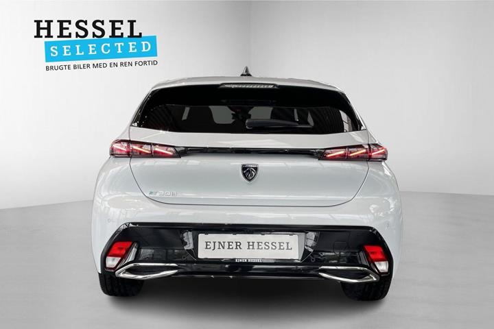 Hvid Peugeot E-308 fra 2023