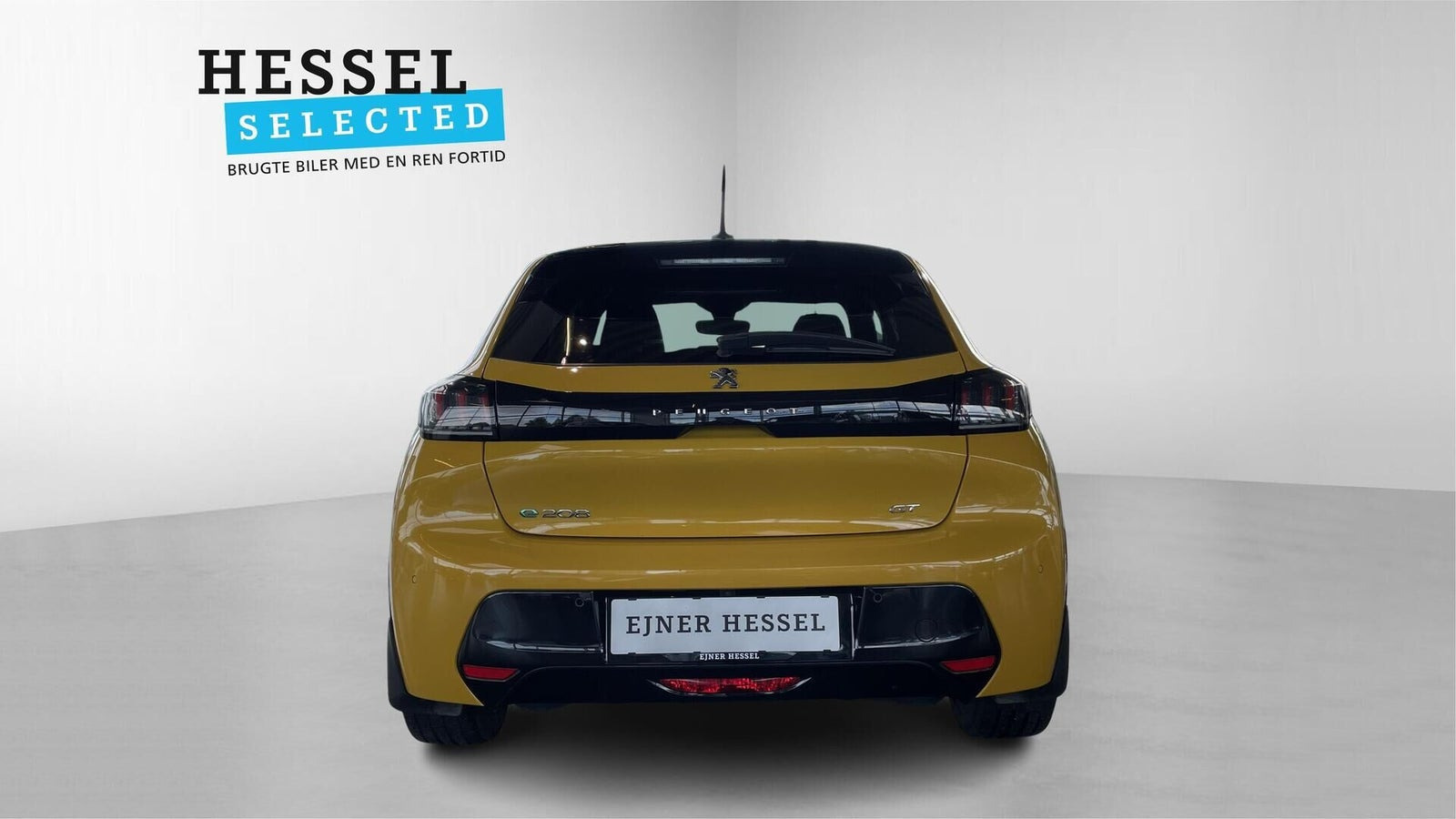 Gul Peugeot e-208 fra 2021