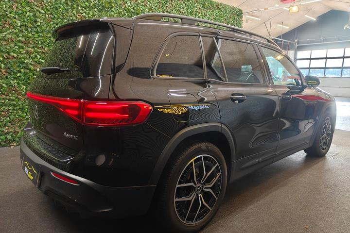 undefined Mercedes EQB300 fra 2024