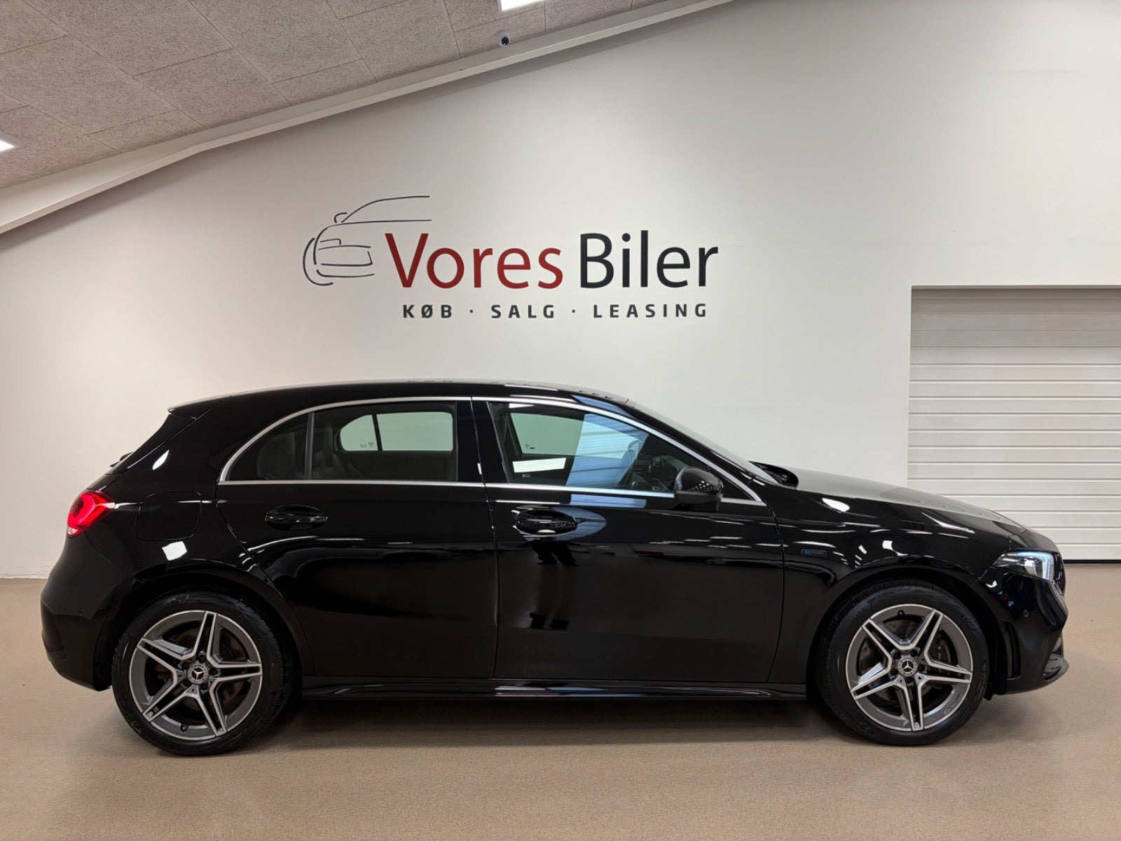 Sort Mercedes A250 e fra 2021