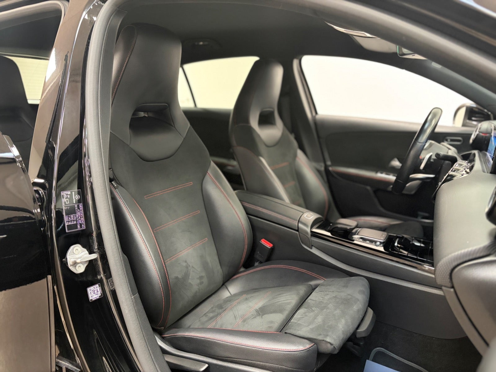 Sort Mercedes A250 e fra 2021