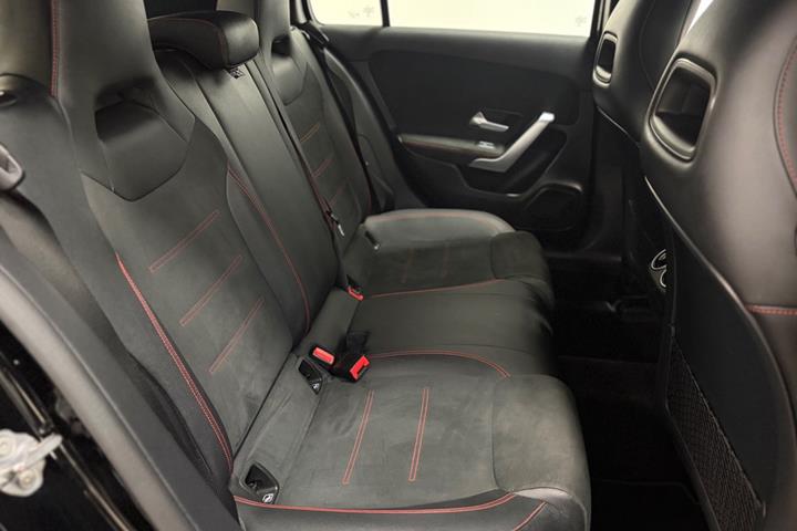 Sort Mercedes A250 e fra 2021