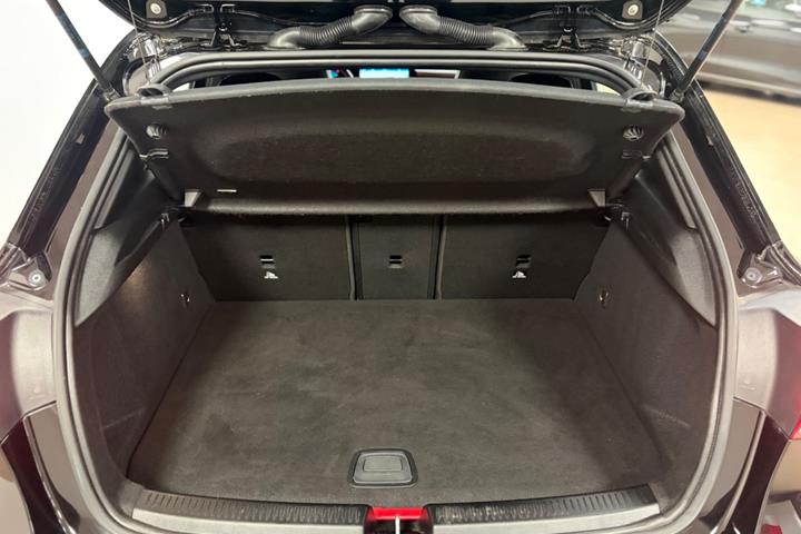 Sort Mercedes A250 e fra 2021