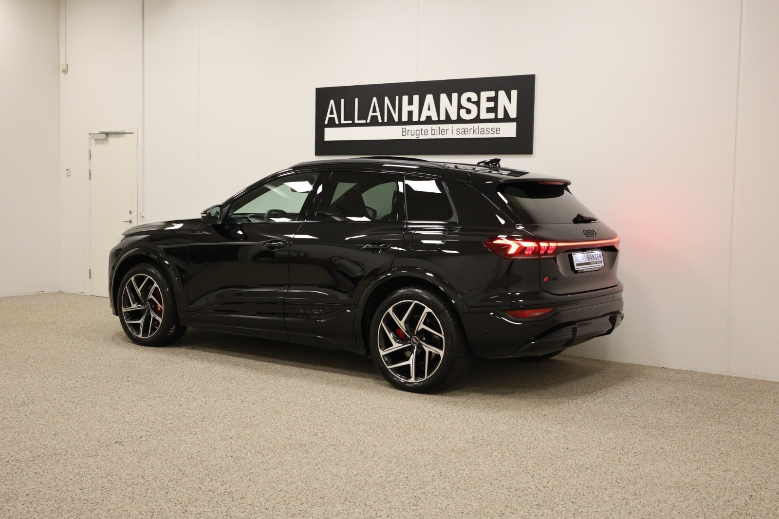 Sort Audi SQ6 e-tron fra 2025