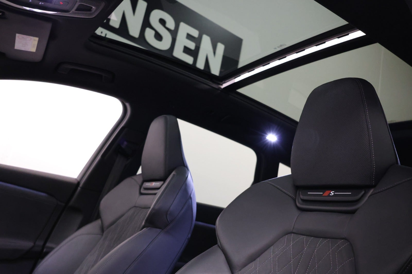 Sort Audi SQ6 e-tron fra 2025
