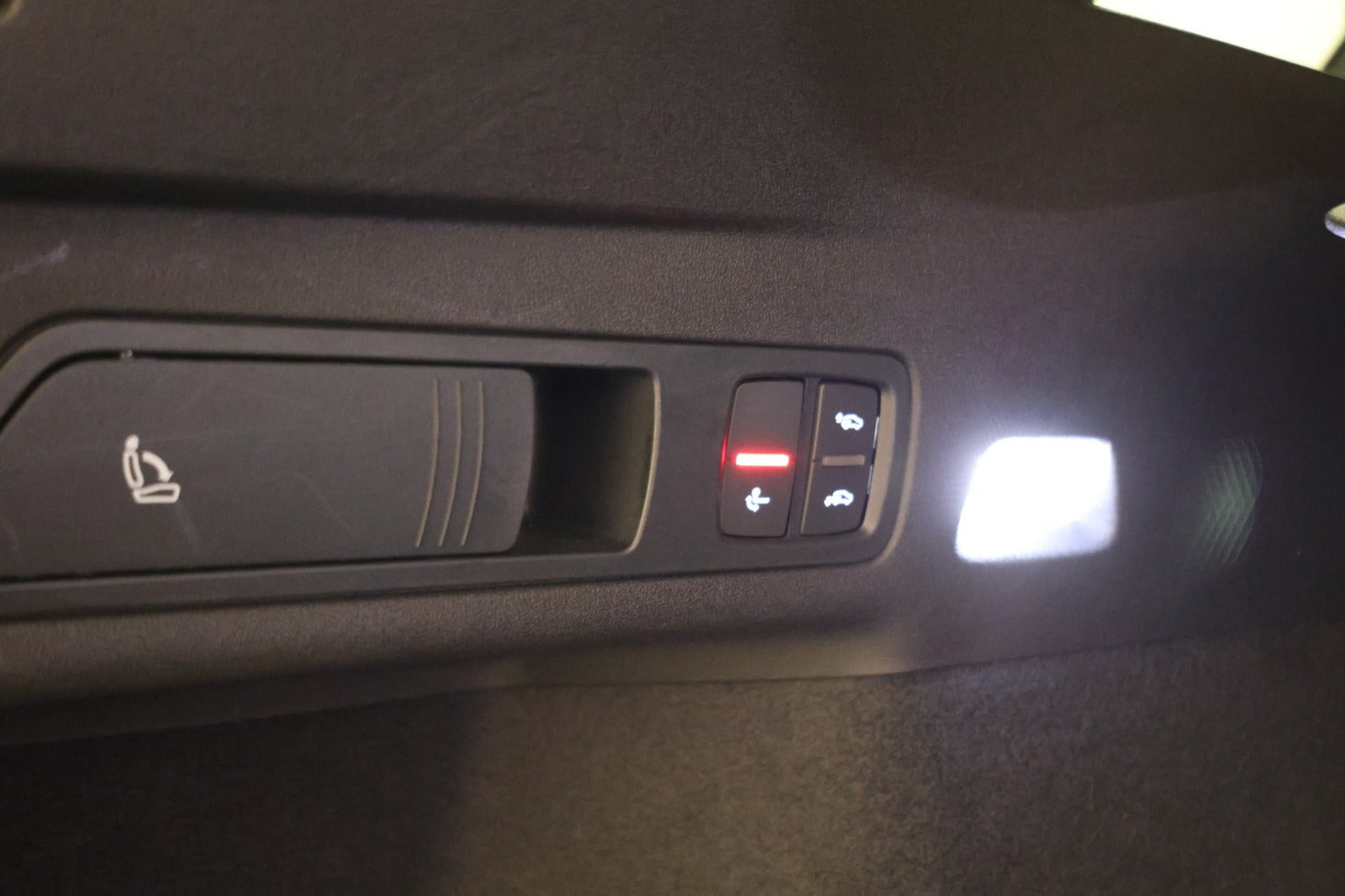 Sort Audi SQ6 e-tron fra 2025