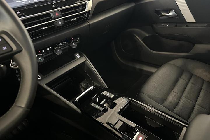 Sort Citroën ë-C4 fra 2024
