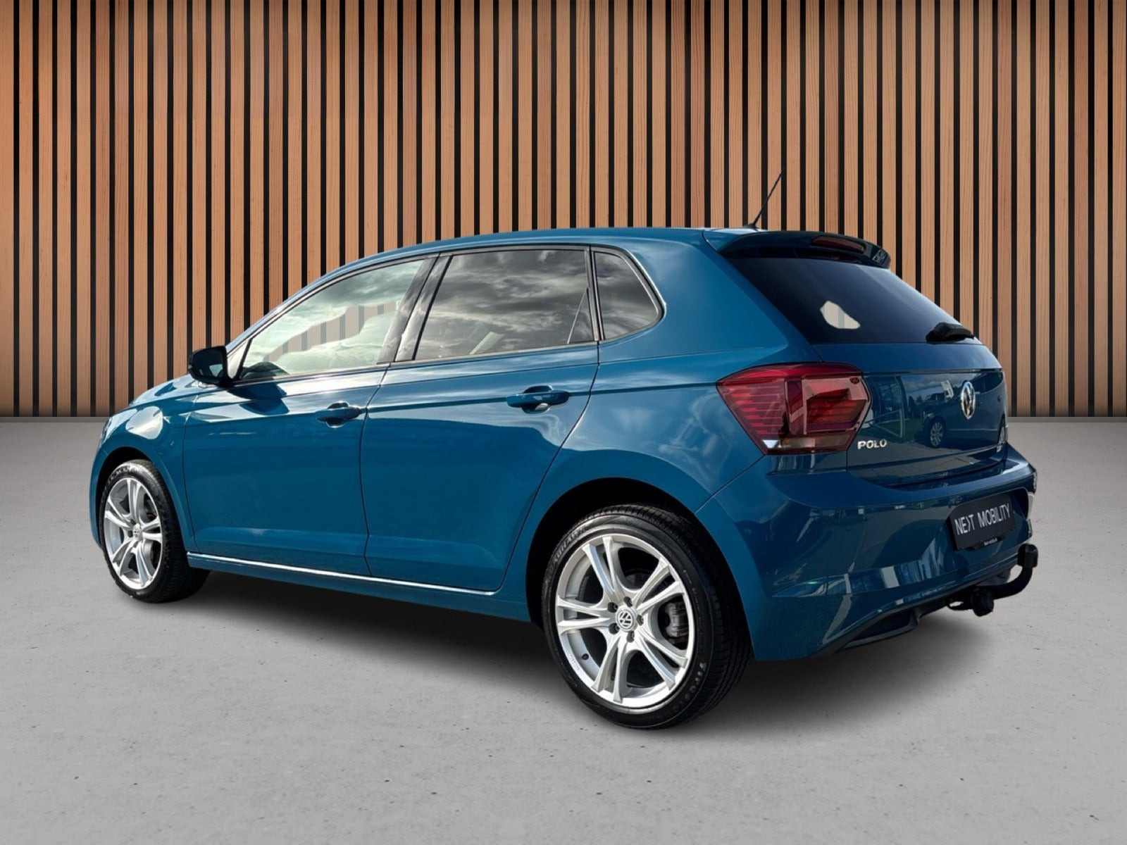 Blå VW Polo fra 2018
