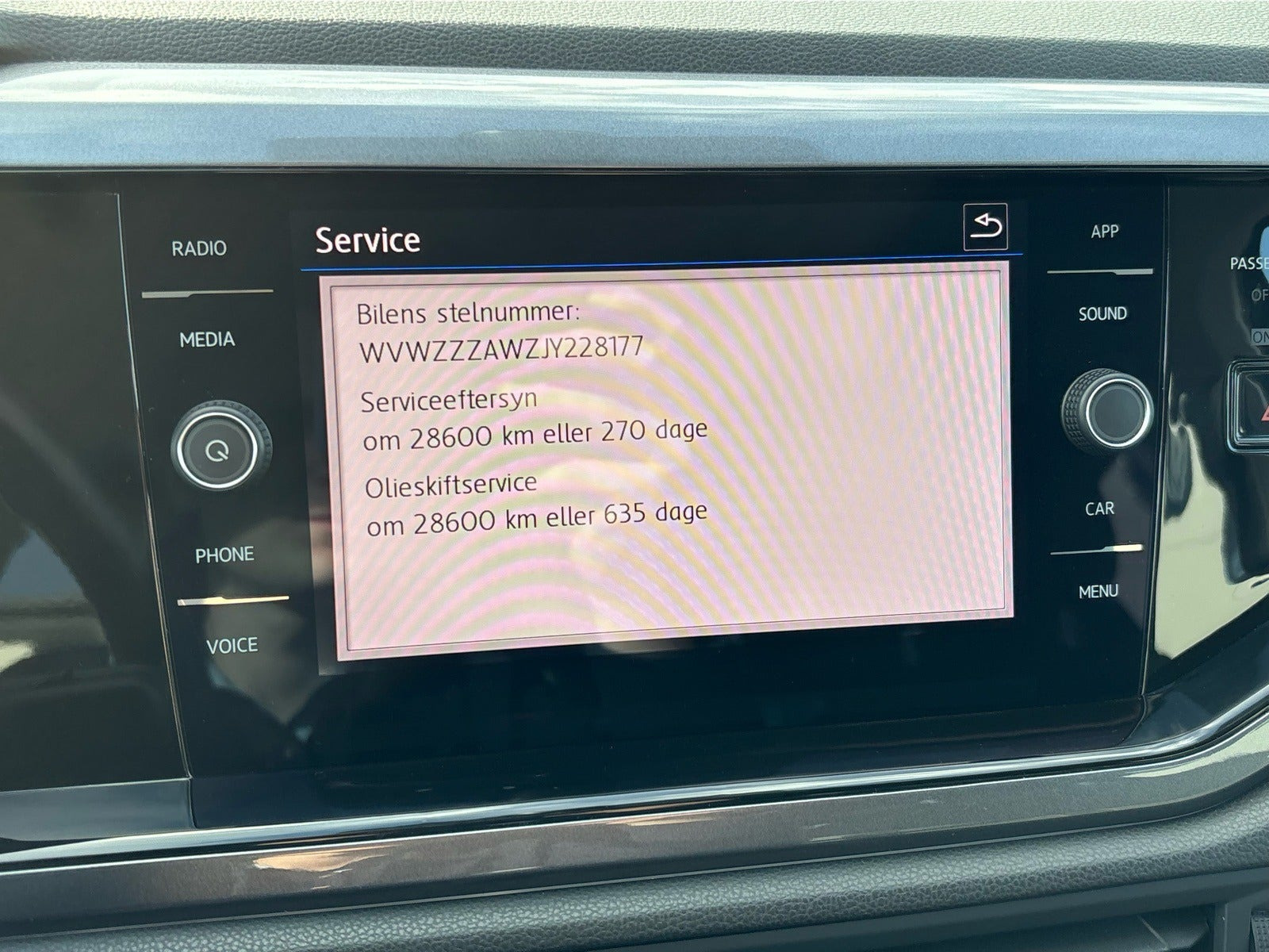 Blå VW Polo fra 2018