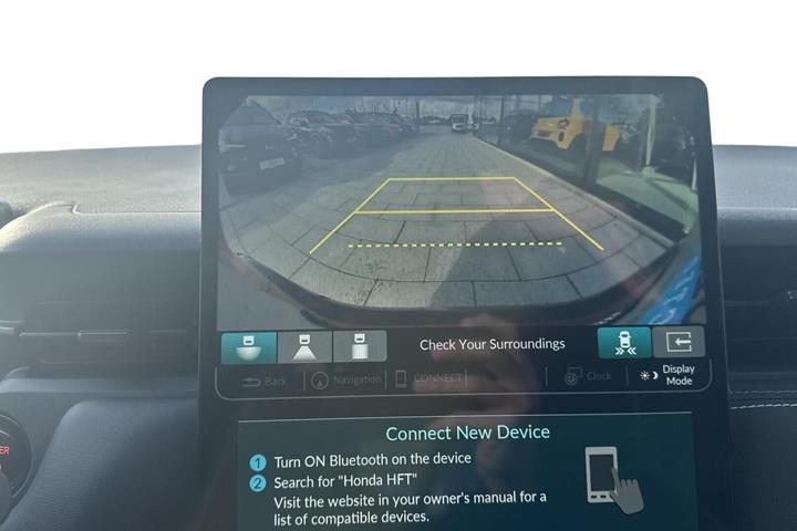 Rød Honda e:Ny1 fra 2023