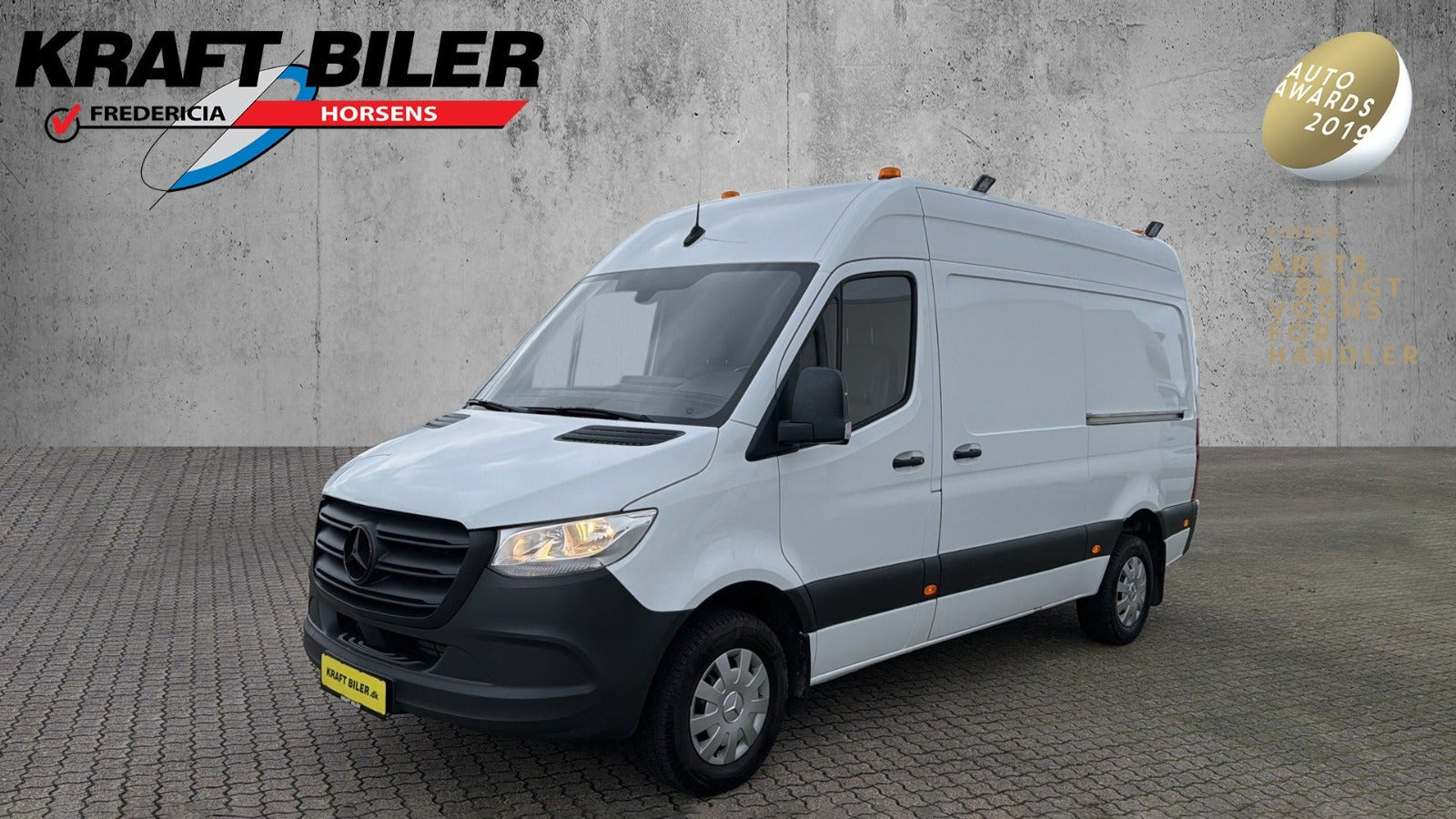 Hvid Mercedes Sprinter 317 fra 2023