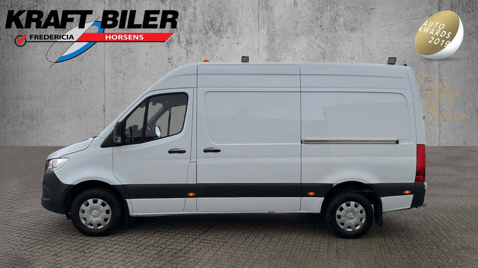 Hvid Mercedes Sprinter 317 fra 2023