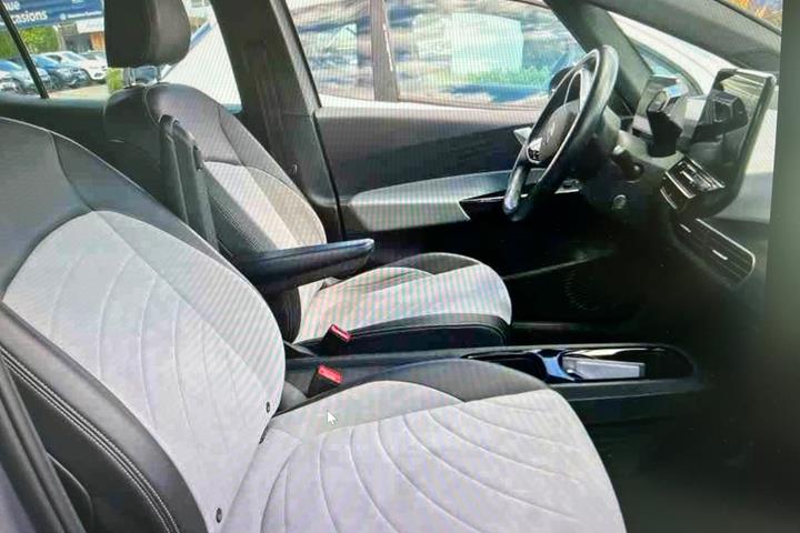 Grå VW ID.3 fra 2023