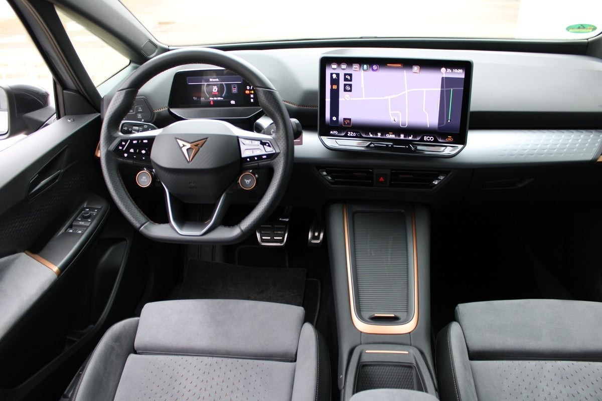 Grå Cupra Born fra 2025