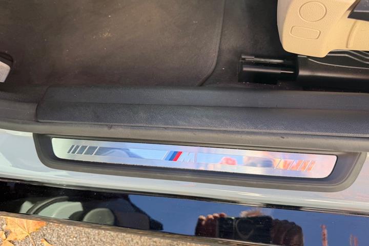 Grå BMW i4 fra 2022