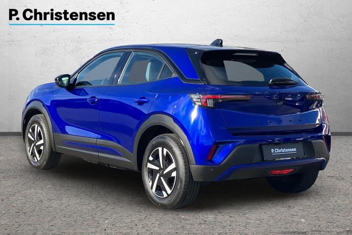 Blå Opel Mokka-e fra 2025