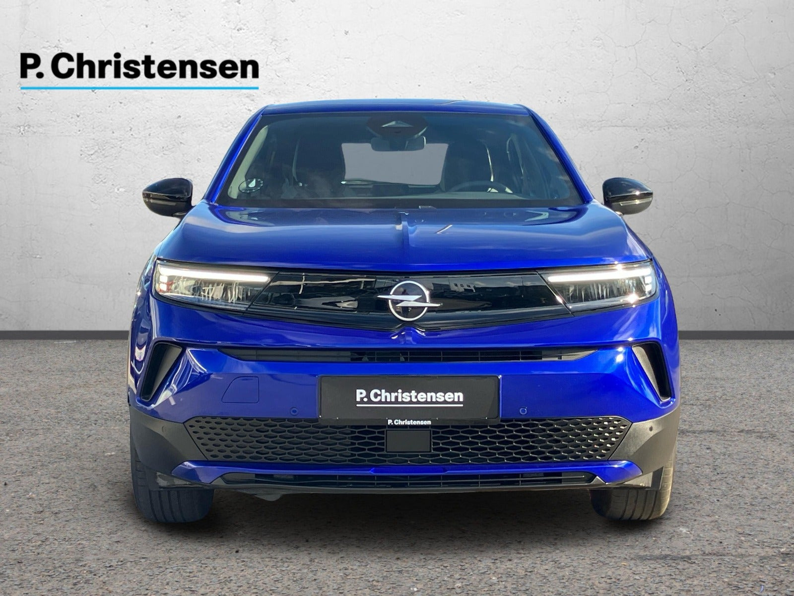 Blå Opel Mokka-e fra 2025