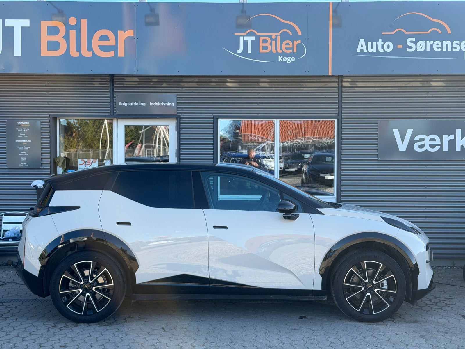 Beige Zeekr X fra 2024