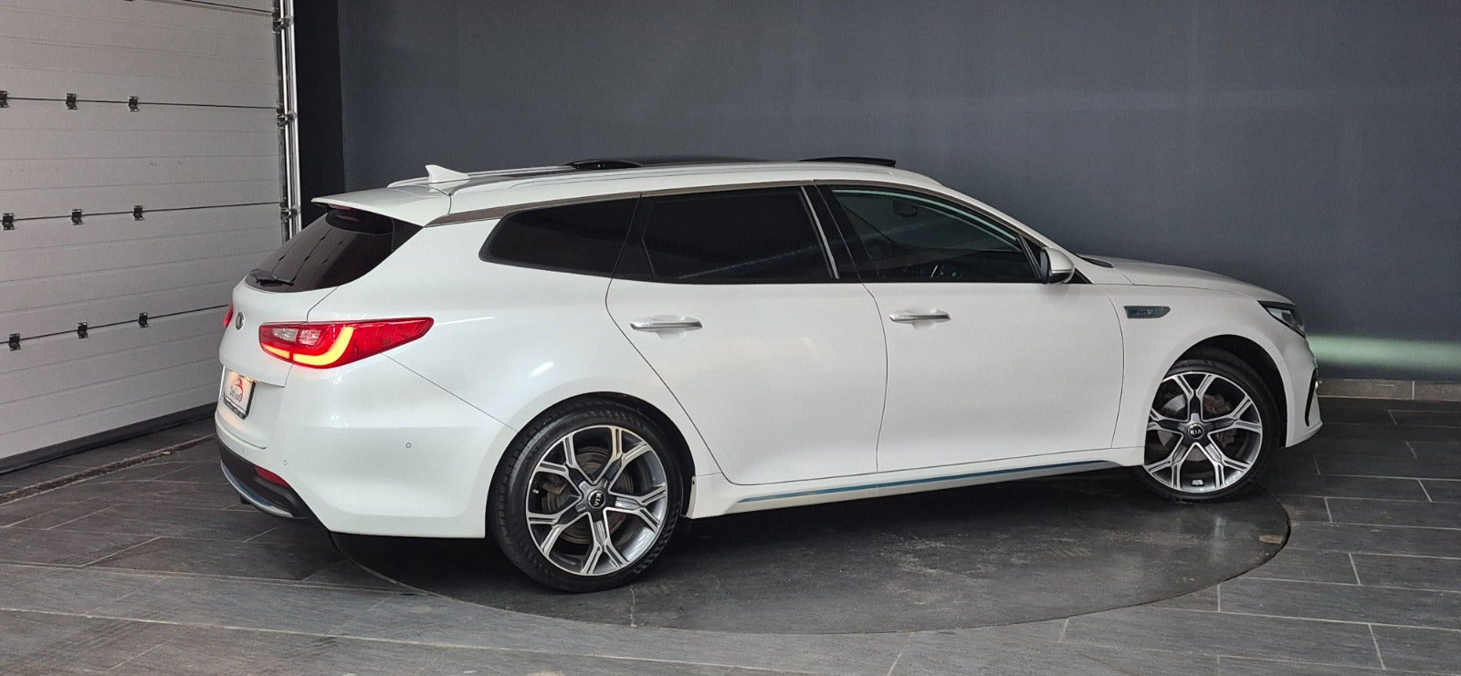 Hvid Kia Optima fra 2020