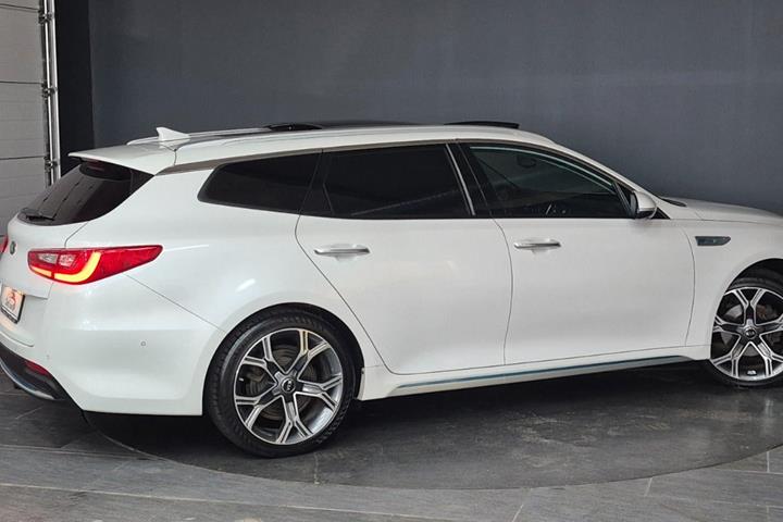Hvid Kia Optima fra 2020