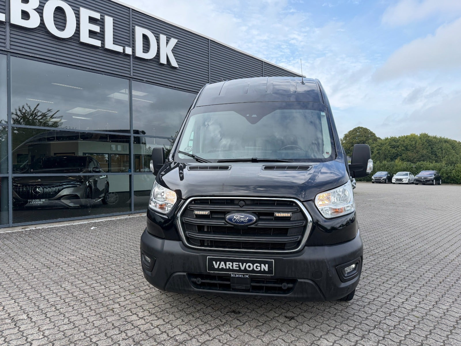 Sort Ford Transit 350 L2 Van fra 2021