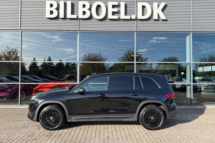 Sort Mercedes EQB250+ fra 2025