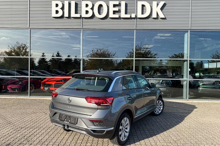 Grå VW T-Roc fra 2020