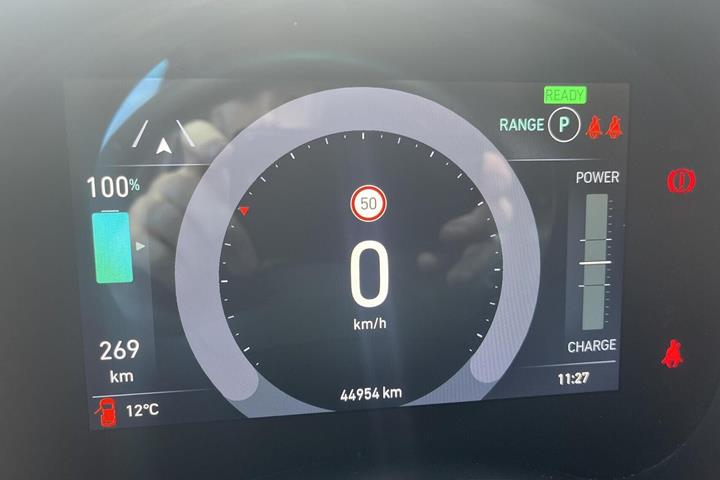 Hvid Fiat 500e fra 2021