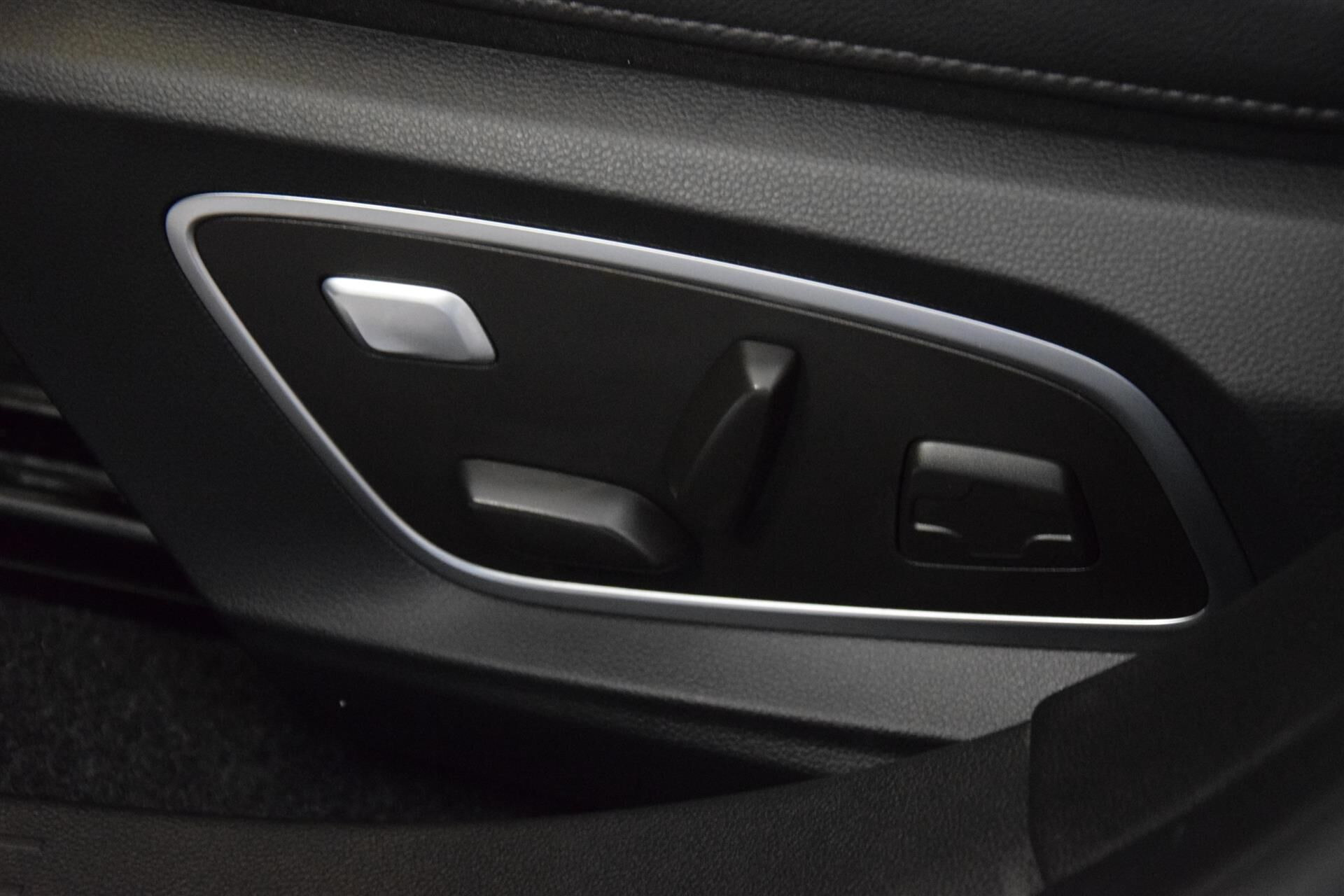 Grå Renault Mégane fra 2023