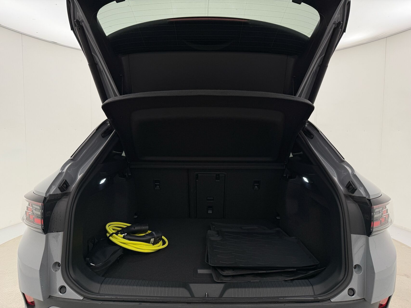 Grå VW ID.4 fra 2023