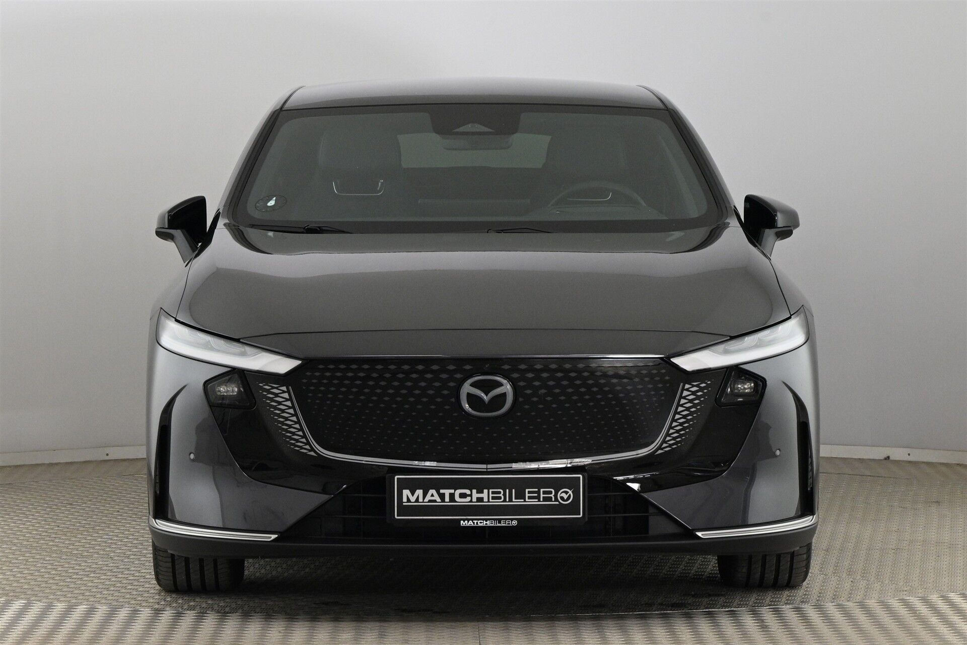 Grå Mazda 6e fra 2026